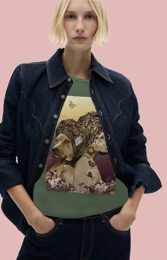 In love - Unisex T-shirt 01.00